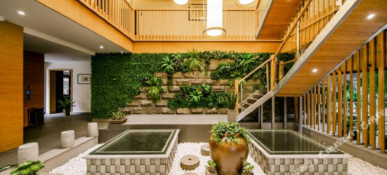 鹿鼎居·茶韵竹隐villa溯溪漂流美宿(安吉店)图片