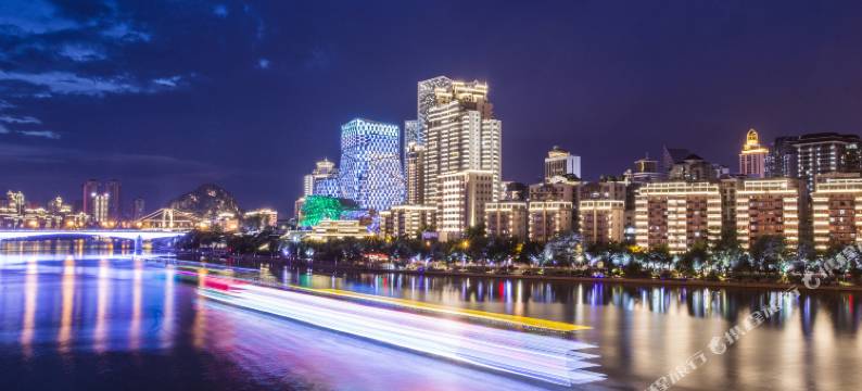 东方大酒店(柳州马鞍山公园江滨公园店)图片