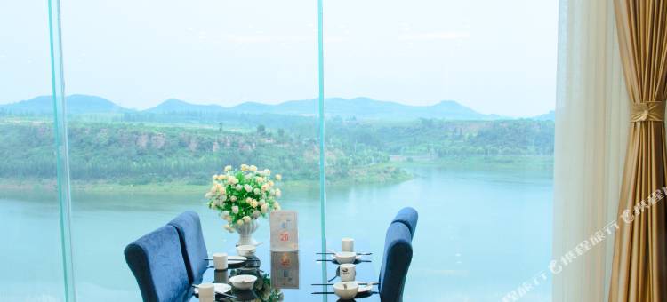 红石寨木屋别墅酒店图片