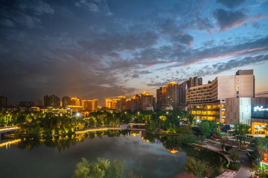 Li好酒店(重庆永川高铁东站店)