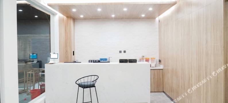 盒子空间酒店(上海交大店)图片