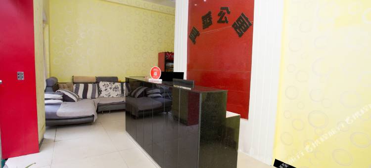 OYO曲靖兴华宾馆图片