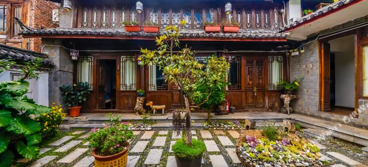 丽江普闲居客栈图片