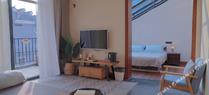 等等·Lightluxury休闲观景美宿(资兴东江湖店)图片