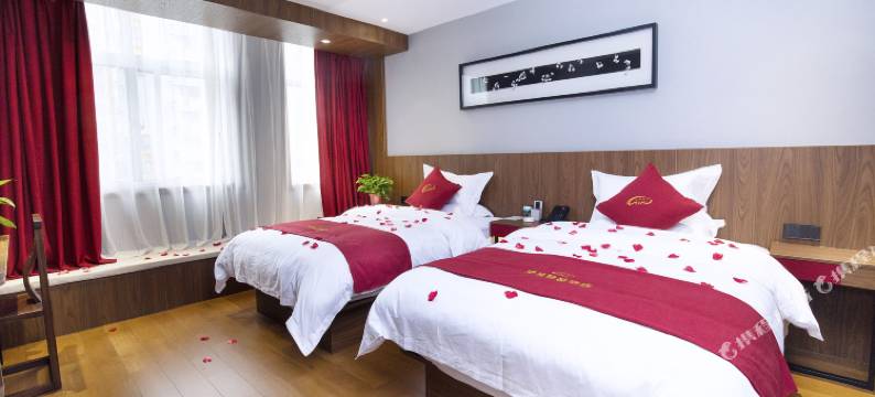 罗曼蒂克酒店(西安高新区造字台地铁站店)图片