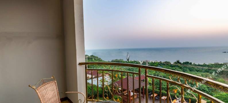 半岛海湾酒店(涠洲岛滴水丹屏景区店)图片