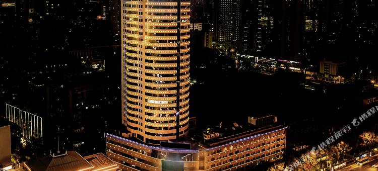 长沙IFS国金中心芙蓉广场亚朵酒店图片