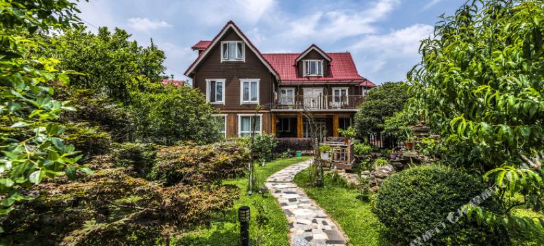 南京甘泉湖木屋7号伴山•隐墅度假别墅图片