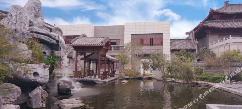 红博城大师园艺术酒店图片