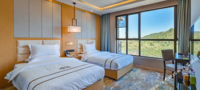 中黔华旅酒店(贵阳花溪大学城店)图片