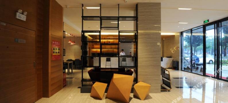 柯曼酒店(广西大学地铁站店)图片