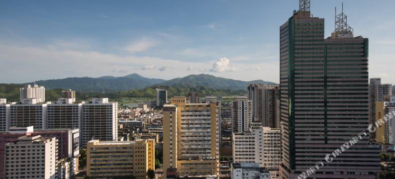 尊享国际公寓(深圳华强北燕南地铁站店)图片