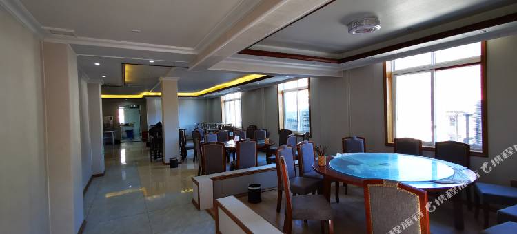 鑫豪大酒店(稻城亚丁景区店)图片