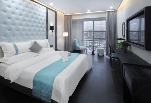 Xana Hotelle (Shangqiu High Speed Railway Station)Hotel Overview