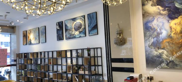海日酒店(肇庆七星岩牌坊风景区店)图片