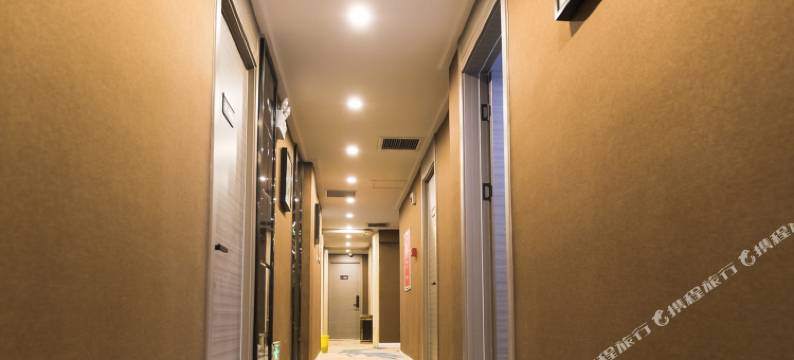 君御酒店(一峰城市广场东商贸店)图片