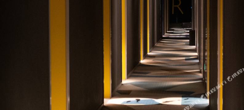 ReMAX热麦电竞酒店(宁波南部商务区店)图片