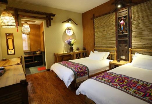 Puzhehei Yeniu Buluo Inn Hotel Overview