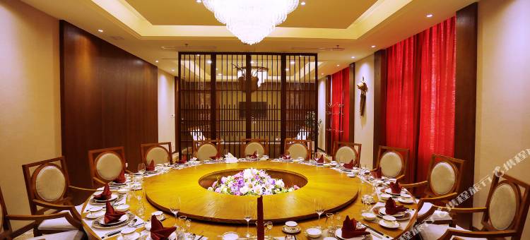 赤峰美林谷四季山酒店图片