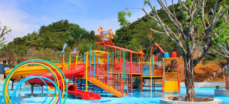 英德奇洞温泉小镇图片