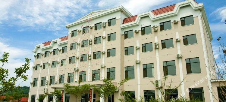 宽甸万年春酒店图片