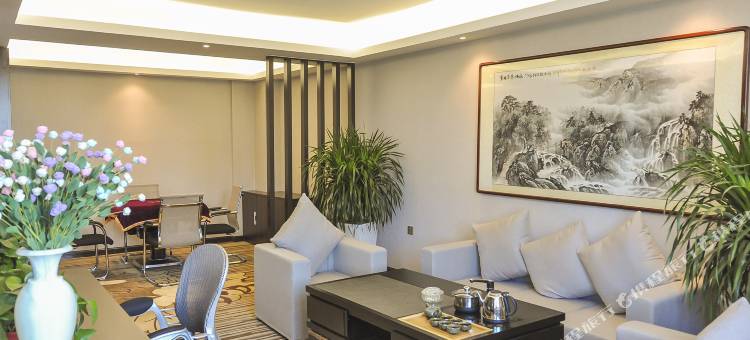 赤峰百合四季酒店图片