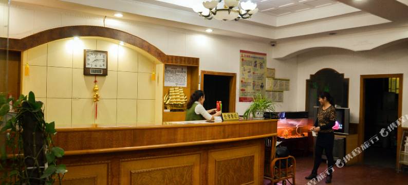 金龙湾宾馆(河池火车站店)图片