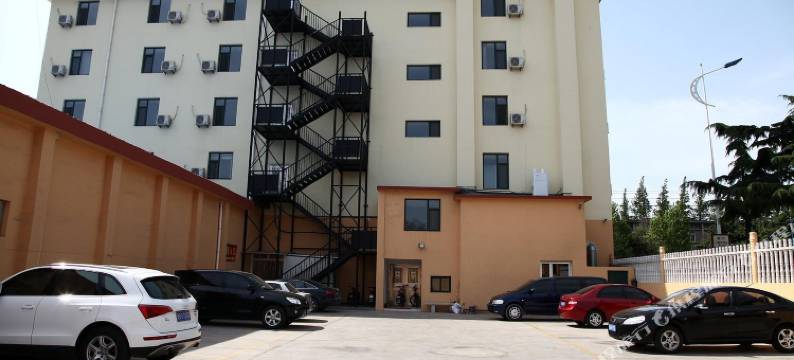 莱西豪禧来商务酒店(莱西高铁站月湖公园店)图片