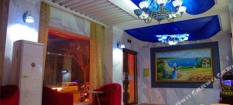 信阳爱琴海主题酒店(浉河中学店)图片