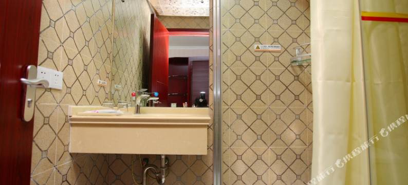 速8酒店(连云港沙滩浴场平山路店)图片