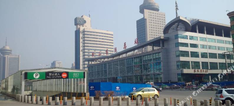 百度商务快捷酒店(鞍山兴盛汽配城店)图片