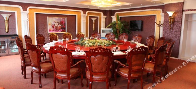 乌拉特前旗英丽泽大酒店图片