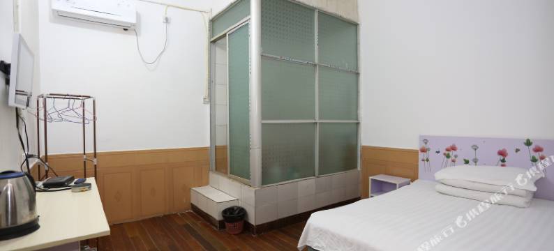 张家界常燕客栈(天门山索道店)图片