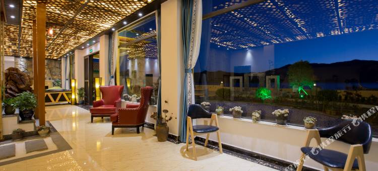 泸沽湖云上度假酒店(达祖情人滩店)图片