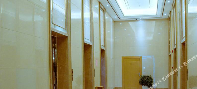 思彼思公寓(济南高新万达会展软件园店)图片