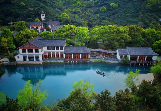 静心谷温泉度假村外景图