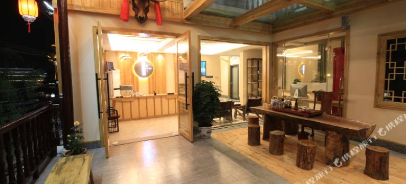 凤凰烟雨亭江景客栈图片