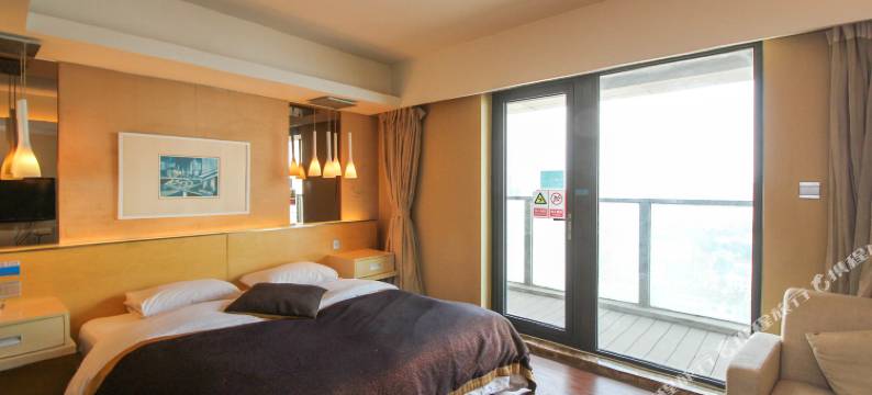 青岛栈桥假日酒店式公寓图片