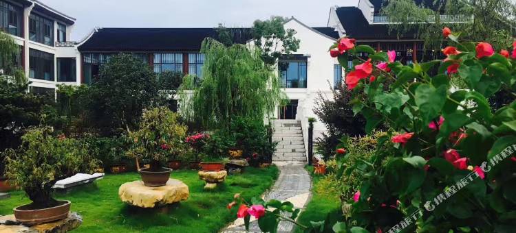 六安紫荆花怡养小镇图片