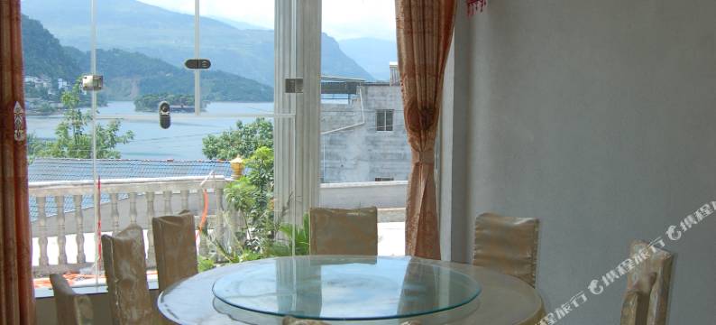 雷波马湖李莊酒店图片