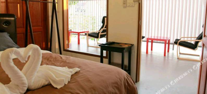 光脚天体度假村(Barefeet Naturist Resort)图片