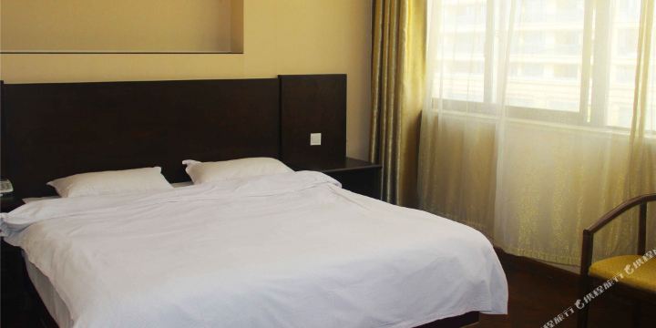 地址(位置,怎么去,怎么走):  江苏省南通市启东市汇龙镇民乐中路友谊