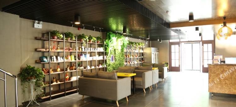 悦为漫酒店(满城新人民医院店)图片
