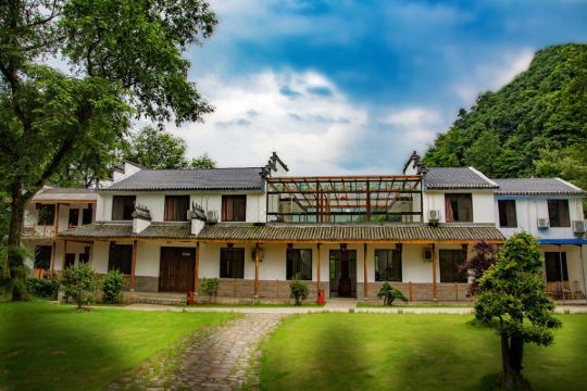 宁国青龙池山庄