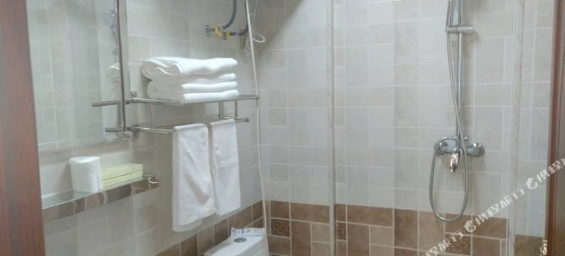 嘉荫泽福客舍图片