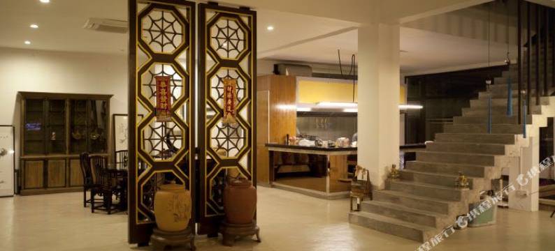 深圳较场尾牧海33客栈图片