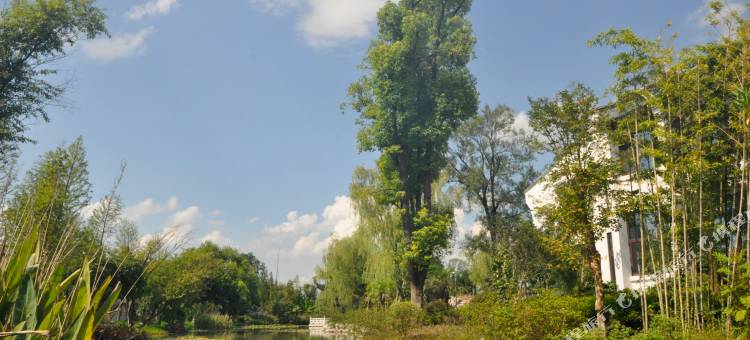 六安紫荆花怡养小镇图片