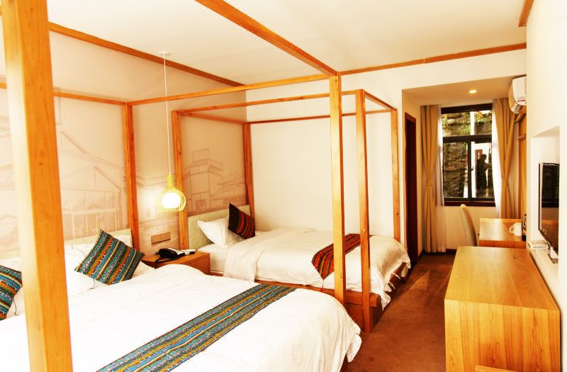 towo topping hotel (shennongjia muyu town)