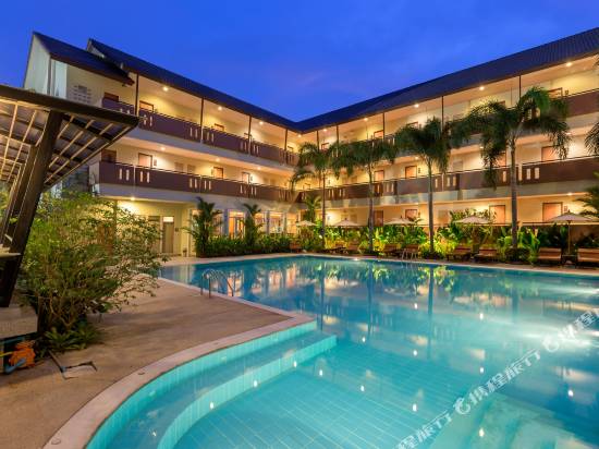 柴耶布魯威克套房酒店