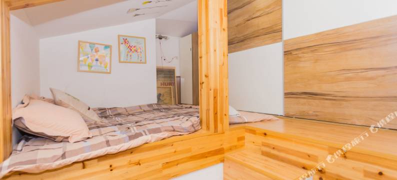 上海小猪_快跑特色民宿(咖啡饮 东江湾路店分店)图片